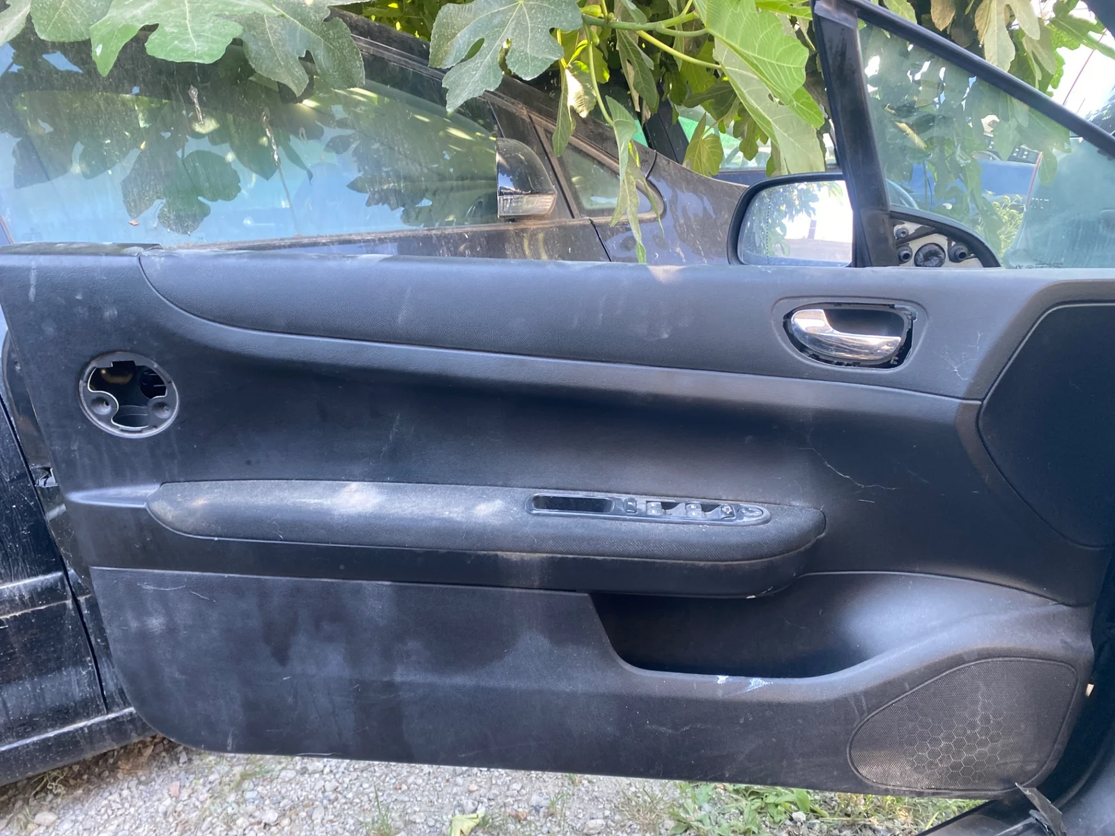 Foto de GUARNECIDO PUERTA DELANTERA IZQUIERDA PEUGEOT 307 CC CABRIO-COUPÉ (S2) 2.0 16V HDi FAP CAT (RHR / DW10BTED4) (136 CV / 100 KW) referencia 9331VA