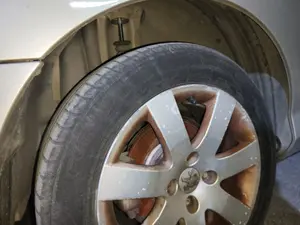 Foto de PASO RUEDA TRASERO DERECHO PEUGEOT 308 SW 1.6 HDi FAP CAT (9HZ / DV6TED4) (109 CV / 80 KW) referencia 853424