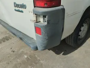 Foto de PUNTERA PARAGOLPES TRASERA DERECHA FIAT DUCATO II COMBI 2.8 TDI CAT (122 CV / 90 KW)