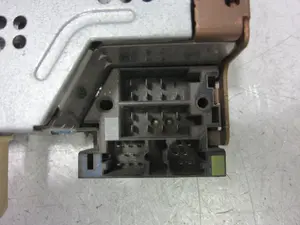 Foto de SISTEMA AUDIO / RADIO CD RENAULT SCENIC II (JM) referencia 8200300858B foto 3