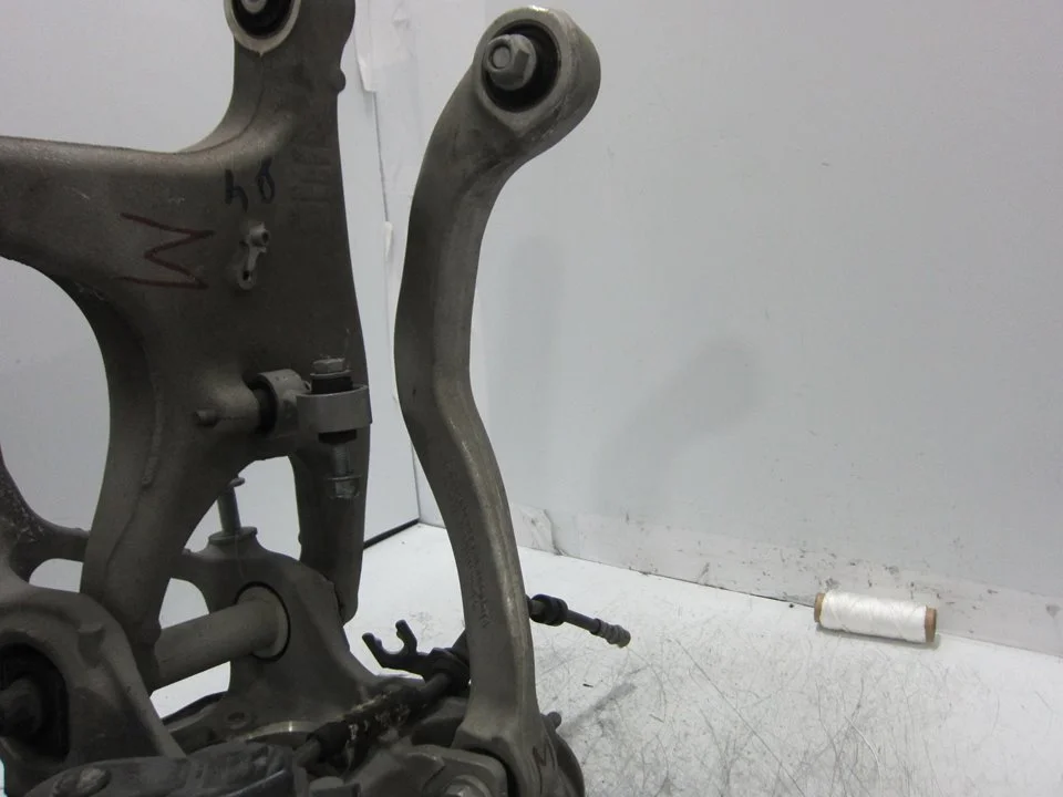 Foto de BRAZO SUSPENSION SUPERIOR TRASERO IZQUIERDO PORSCHE MACAN (95BA) referencia 8R0505311F