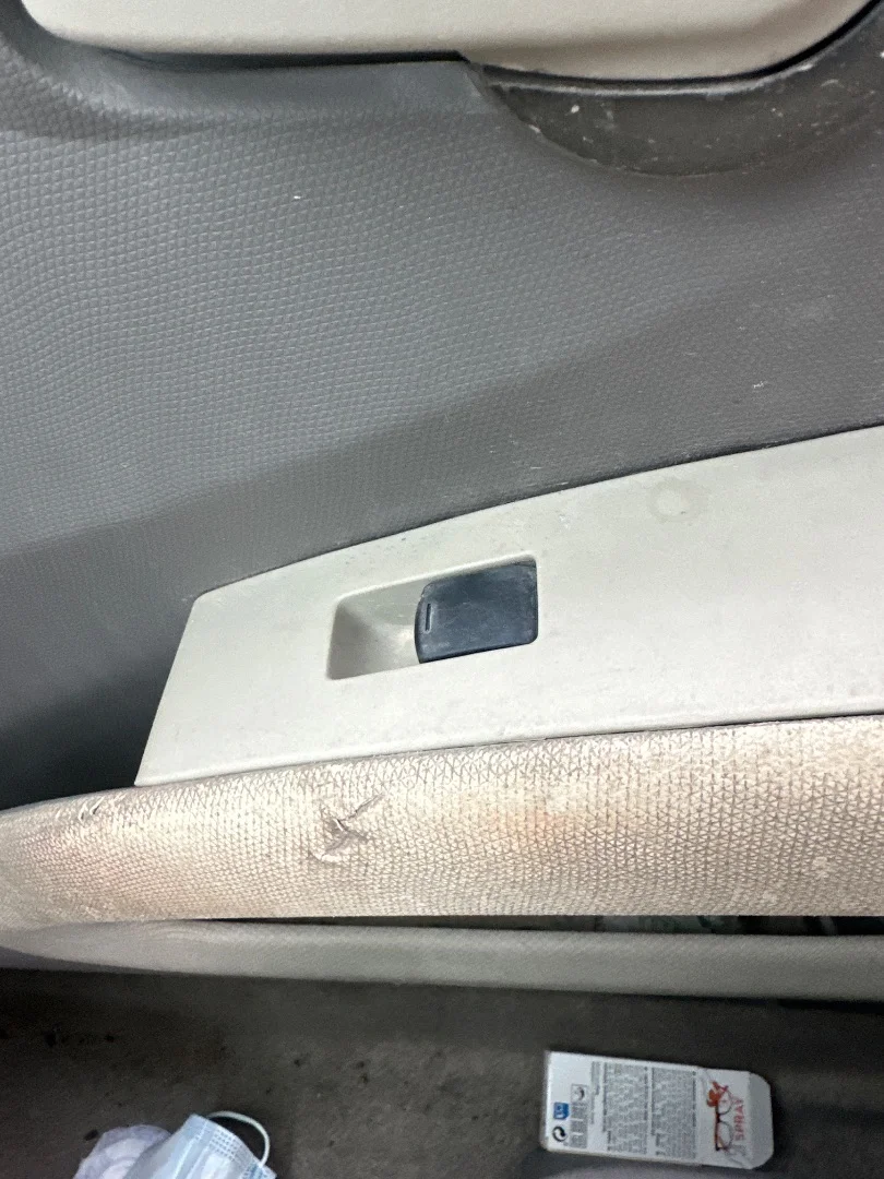 Foto de MANDO ELEVALUNAS DELANTERO DERECHO NISSAN MICRA (K12E) 1.2 CAT (65 CV / 48 KW)