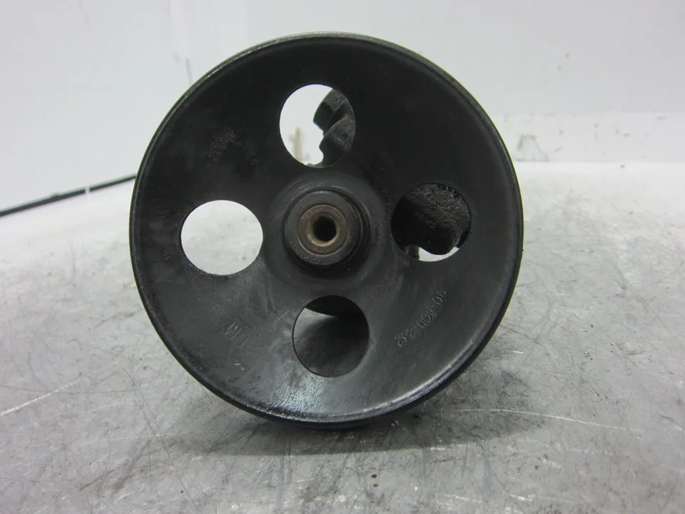 Foto de BOMBA DIRECCION OPEL ASTRA F BERLINA referencia 90409232