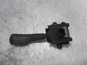 Foto de MANDO INTERMITENTES BMW SERIE 3 BERLINA (E46) 2.0 16V Diesel CAT (136 CV / 100 KW) referencia 8363662K foto 3