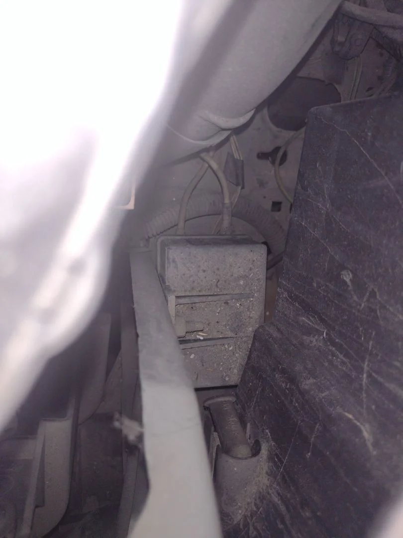 Foto de CAJA PRECALENTAMIENTO PEUGEOT PARTNER (S2) 1.9 Diesel (69 CV / 51 KW)