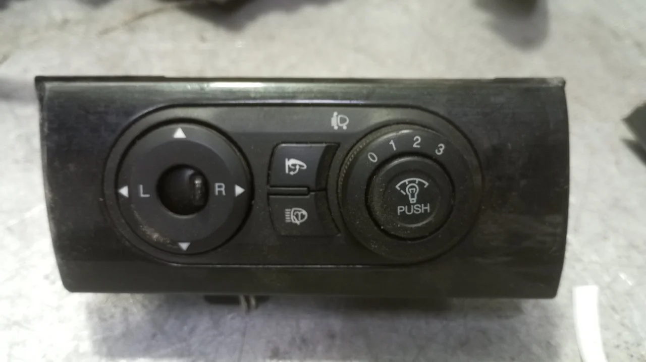 Foto de MANDO RETROVISOR CHEVROLET CAPTIVA 2.0 Diesel CAT (150 CV / 110 KW)