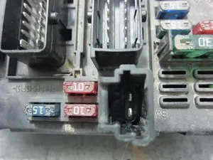 Foto de NO IDENTIFICADO PEUGEOT 206 1.4 HDi (68 CV / 50 KW) referencia 9650663980 foto 8