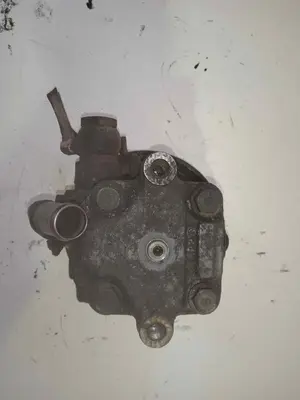 Foto de BOMBA DIRECCION AUDI A4 AVANT (8E) referencia 038145255B foto 2