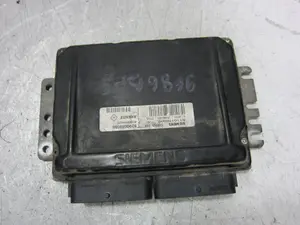Foto de CENTRALITA MOTOR UCE RENAULT MEGANE I FASE 2 CLASSIC (LA...) 1.4 16V (95 CV / 70 KW) referencia 8200059086