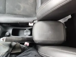 Foto de APOYABRAZOS CENTRAL CHEVROLET CRUZE 2.0 Diesel CAT (163 CV / 120 KW)