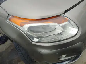 Foto de FARO DERECHO CITROEN C3 PICASSO 1.6 16V (120 CV / 88 KW)
