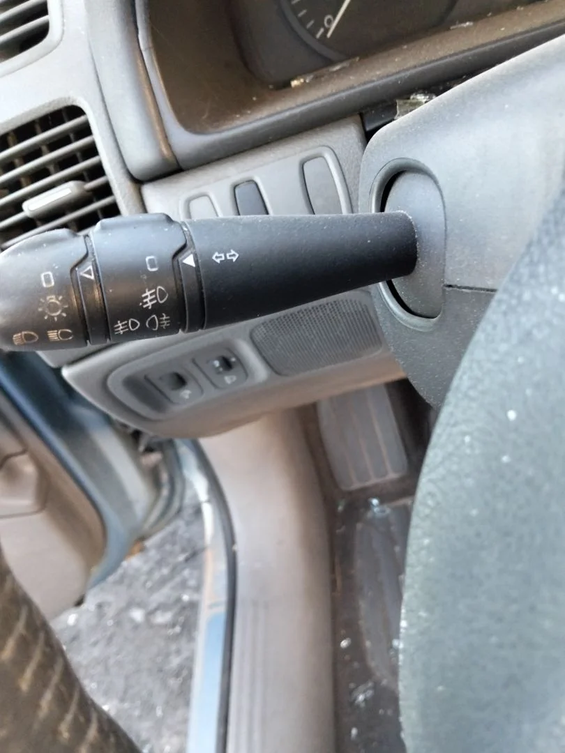 Foto de MANDO LUCES RENAULT LAGUNA II (BG0) 1.9 dCi Diesel CAT (101 CV / 74 KW) referencia 7701061757