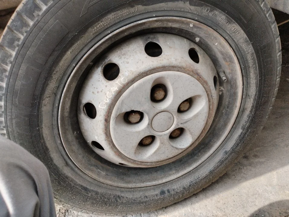 Foto de NO IDENTIFICADO FIAT DUCATO II COMBI 2.8 TDI CAT (122 CV / 90 KW) referencia 6JX16H2 ET68