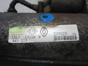 Foto de MOTOR ARRANQUE RENAULT MEGANE I CLASSIC (LA0) 1.9 dTi Diesel CAT (98 CV / 72 KW) referencia D7R25 foto 3