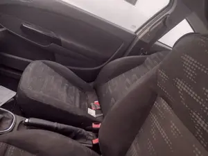 Foto de ENGANCHE CINTURON DELANTERO DERECHO OPEL CORSA D 1.3 16V CDTI (75 CV / 55 KW)