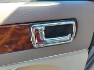 Foto de MANETA INTERIOR TRASERA IZQUIERDA JAGUAR XJ 3.2 CAT (211 CV / 155 KW)