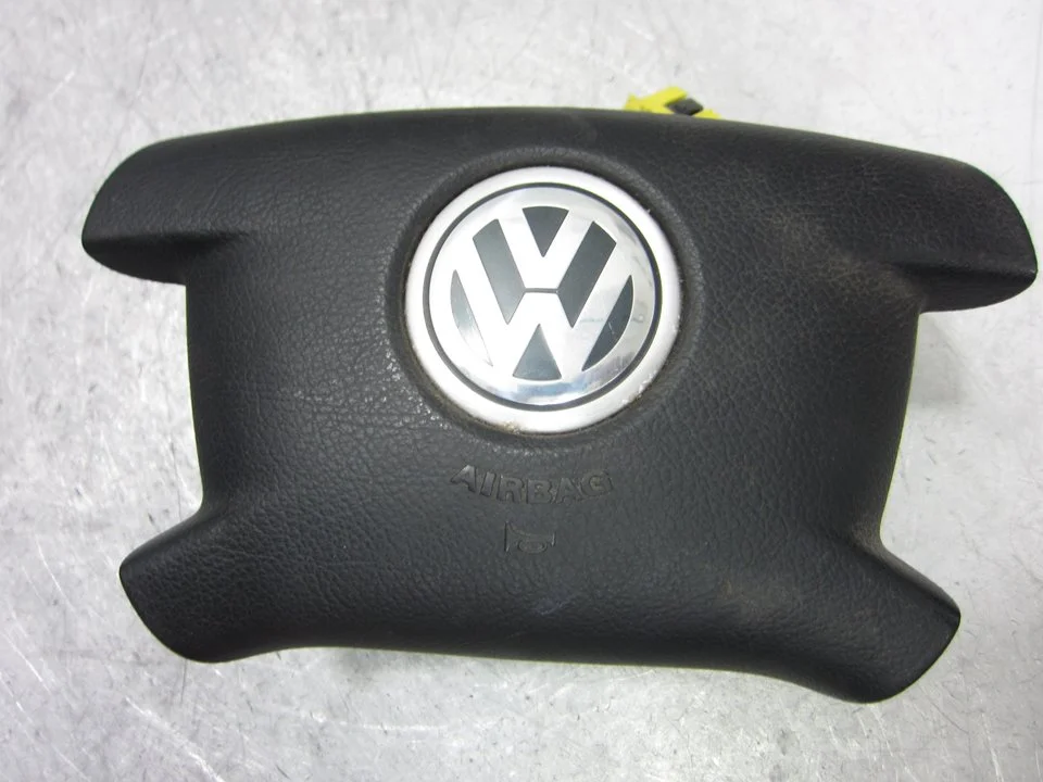 Foto de AIRBAG DELANTERO IZQUIERDO VOLKSWAGEN T5 TRANSPORTER CAMIÓN (7J) 1.9 TDI CAT (BRR) (84 CV / 62 KW) referencia 7H0880201H