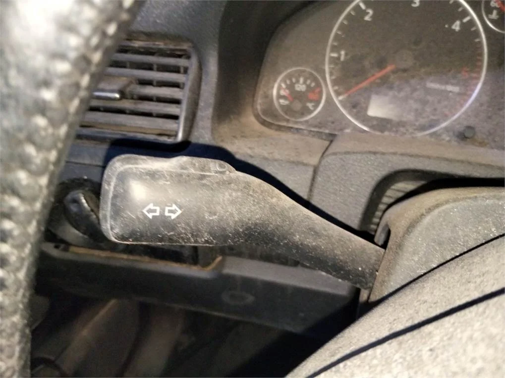 Foto de MANDO INTERMITENTES AUDI ALLROAD QUATTRO QUATTRO (4B5)