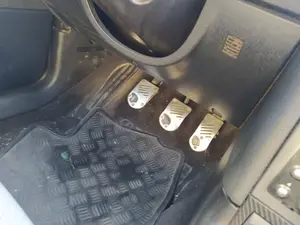 Foto de PEDAL EMBRAGUE FORD MONDEO BERLINA (GE) 2.0 TDCi CAT (131 CV / 96 KW)