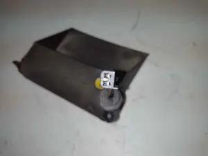 Foto de LUZ CENTRAL DE FRENO OPEL CORSA B 1.7 Diesel (60 CV / 44 KW) referencia 90534651 foto 4