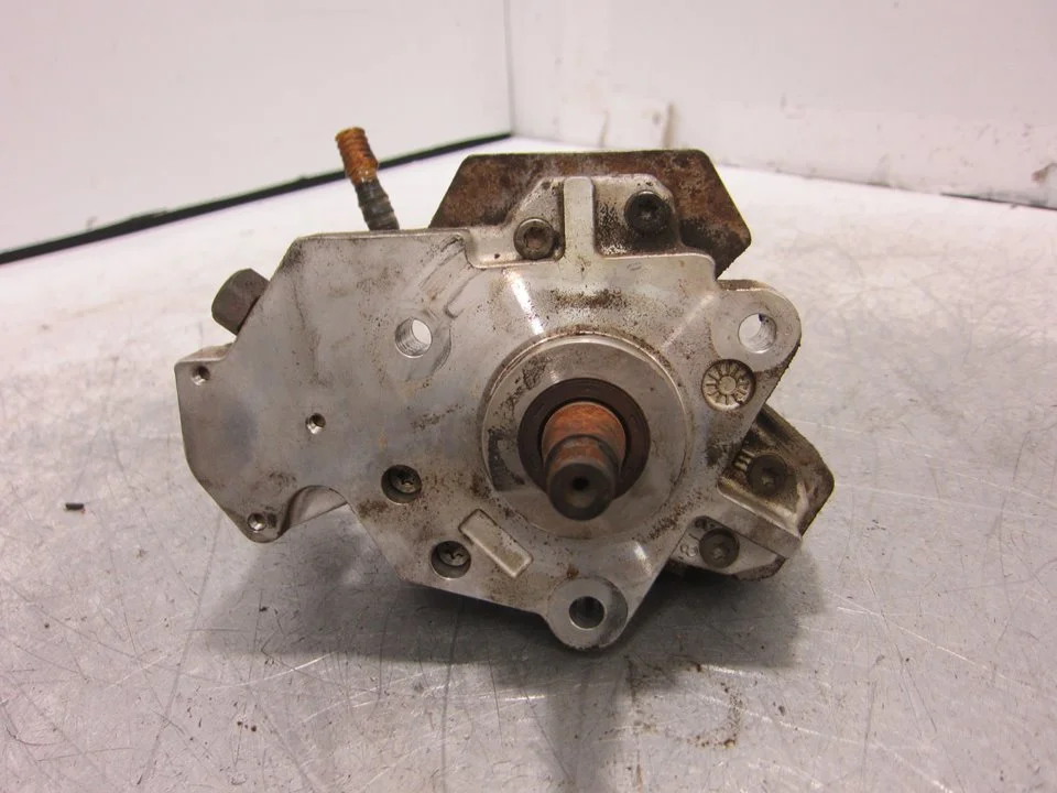 Foto de BOMBA INYECCION RENAULT MEGANE II BERLINA 3P referencia 8200108225