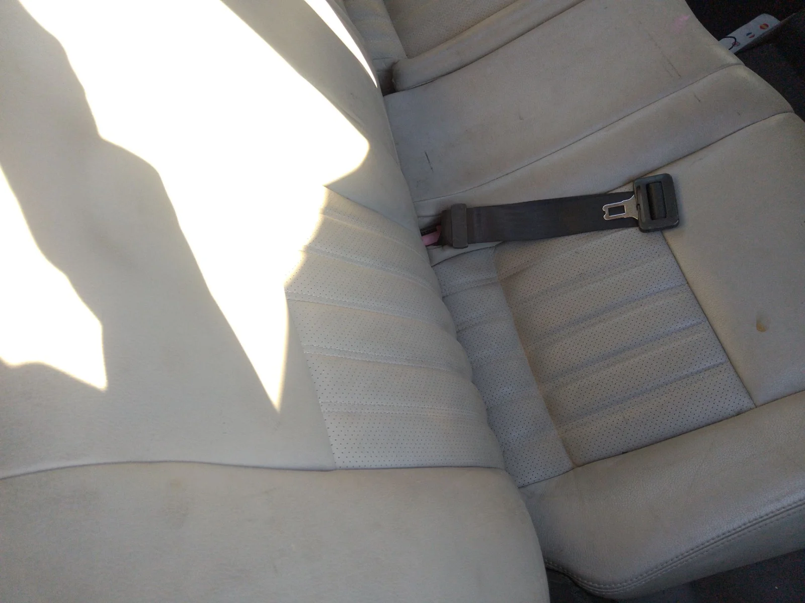 Foto de ASIENTOS TRASERO DERECHO ALFA ROMEO 147 (190) 1.9 JTD CAT (110 CV / 81 KW)