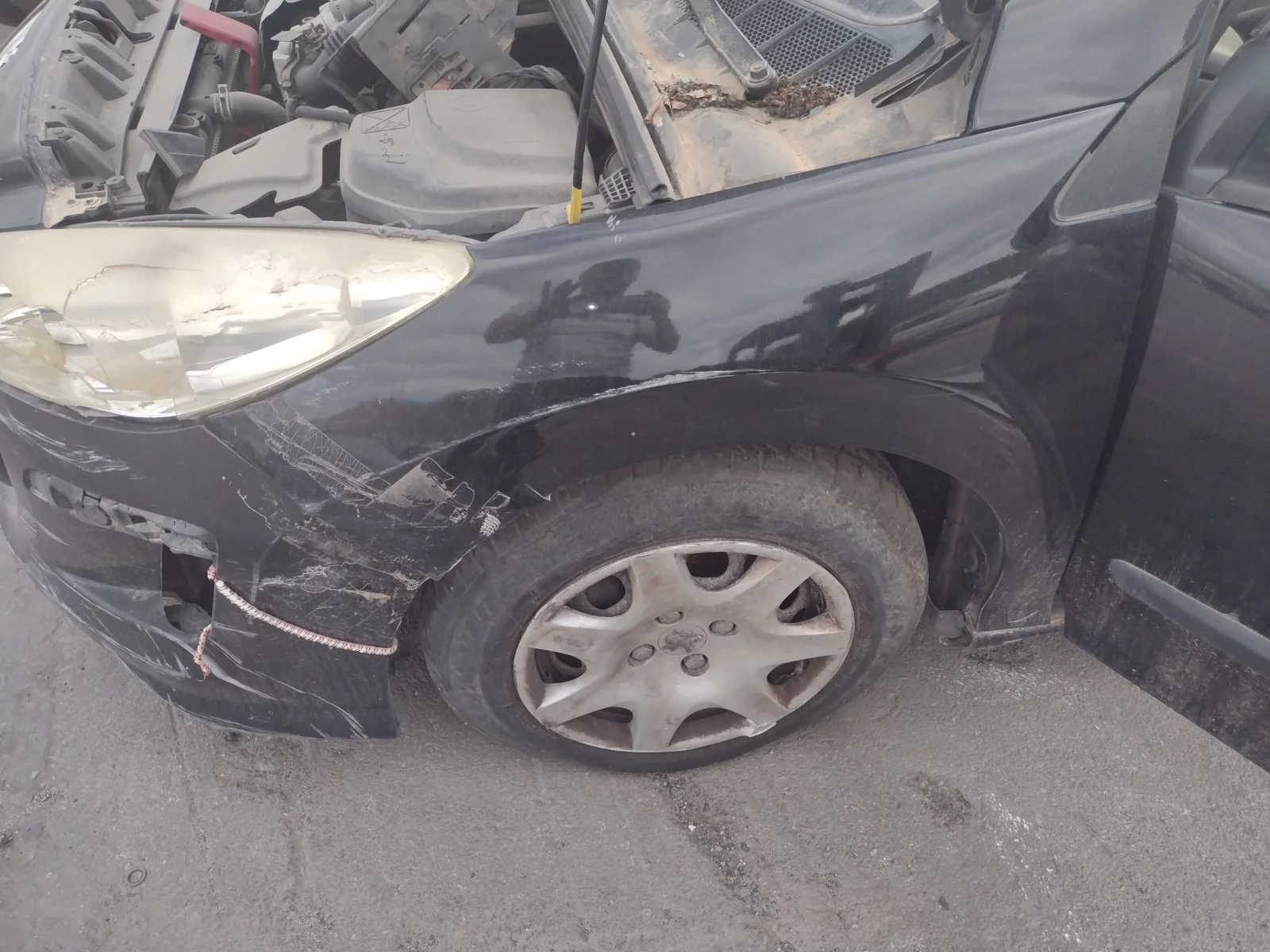 Foto de ALETA DELANTERA IZQUIERDA PEUGEOT 308 1.6 16V HDi (90 CV / 66 KW) referencia 7840W1