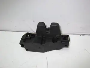 Foto de CERRADURA MALETERO / PORTON CITROEN XSARA PICASSO 1.6 16V HDi (90 CV / 66 KW) referencia 9652301980