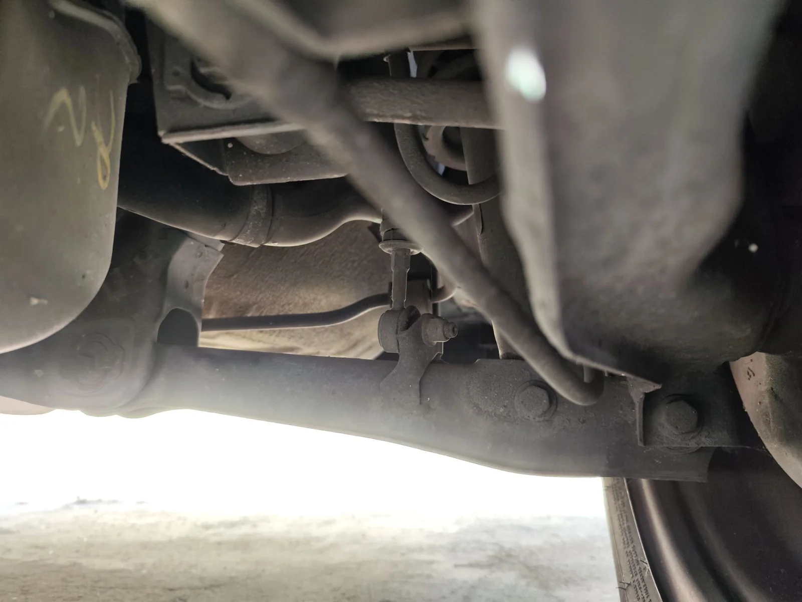 Foto de BRAZO SUSPENSION TRASERO IZQUIERDO VOLVO S40 BERLINA 1.6 CAT (109 CV / 80 KW) referencia 30620756