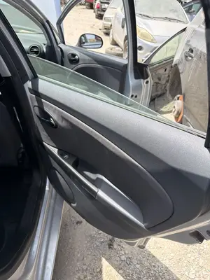 Foto de GUARNECIDO PUERTA TRASERA DERECHA SEAT LEON (1P1)
