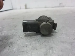 Foto de VALVULA AIRE ADICIONAL BMW SERIE 3 BERLINA (E46) 3.0 24V Turbodiesel CAT (184 CV / 135 KW) referencia 1J0906283C foto 5