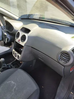 Foto de SALPICADERO OPEL CORSA D 1.2 16V CAT (Z 12 XEP / LB4) (80 CV / 59 KW) foto 3