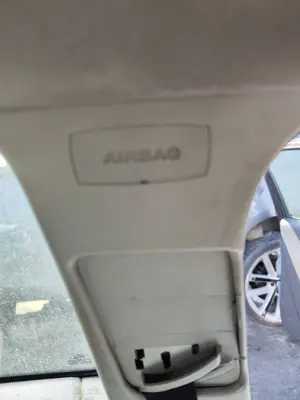 Foto de AIRBAG CORTINA DELANTERO IZQUIERDO FORD FOCUS BERLINA (CAP) 1.6 TDCi CAT (90 CV / 66 KW) referencia 1764761