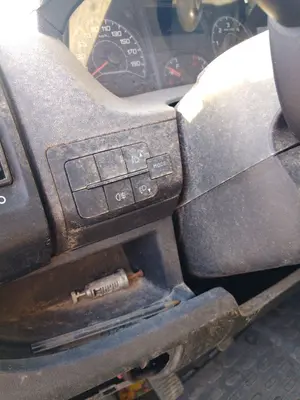 Foto de INTERRUPTOR FIAT DUCATO 3 MAXI FURGÓN TS 35 (295) 2.3 JTD CAT (148 CV / 109 KW)