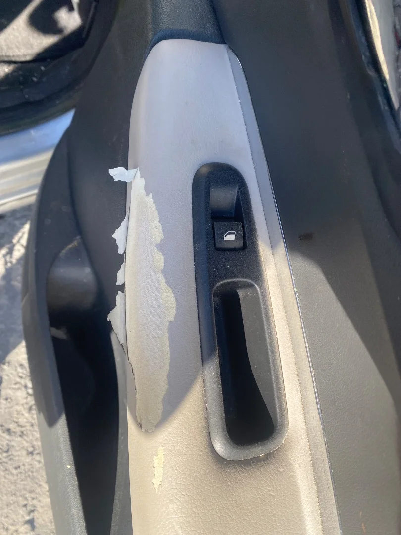 Foto de MANDO ELEVALUNAS TRASERO DERECHO PEUGEOT 3008 1.6 16V (120 CV / 88 KW)