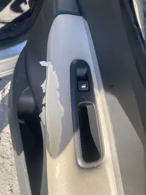 Foto de MANDO ELEVALUNAS TRASERO DERECHO PEUGEOT 3008 1.6 16V (120 CV / 88 KW)