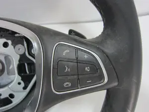 Foto de VOLANTE MERCEDES-BENZ CLASE A (BM 176) 1.5 CDI CAT (109 CV / 80 KW) referencia A00146089039E38 foto 6