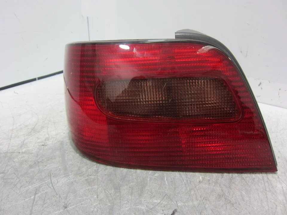 Foto de PILOTO TRASERO IZQUIERDO CITROEN XSARA BERLINA 2.0 HDi CAT (RHY / DW10TD) (90 CV / 66 KW) referencia 2534G