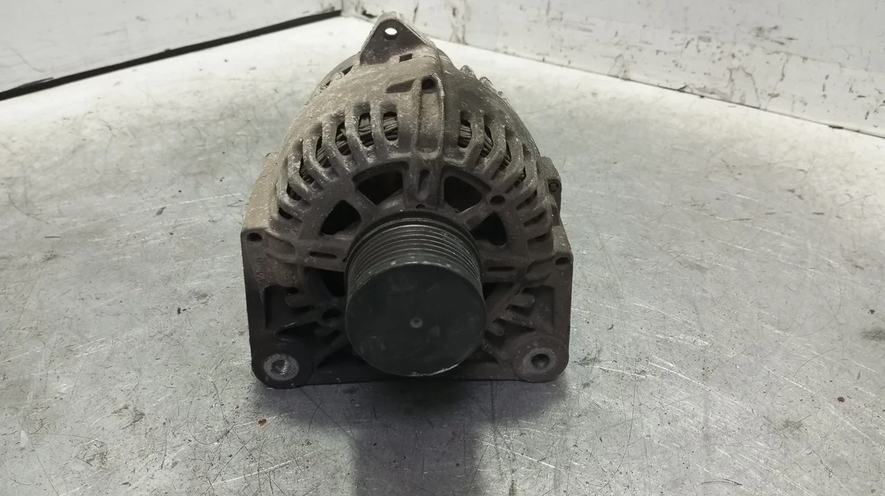 Foto de ALTERNADOR RENAULT SCENIC II 1.5 dCi Diesel (101 CV / 74 KW) referencia 8200386806