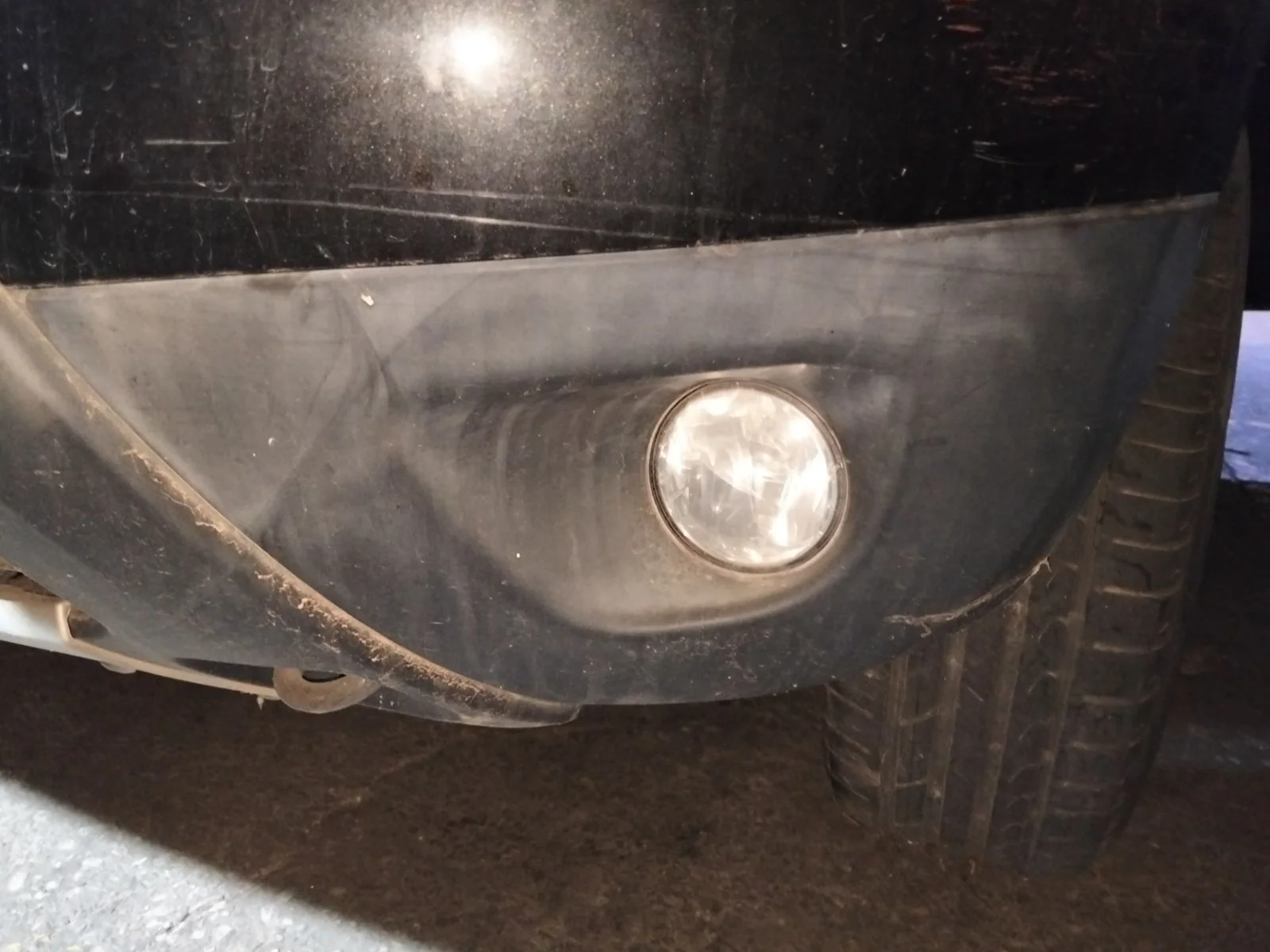 Foto de FARO ANTINIEBLA IZQUIERDO DACIA DUSTER I 1.2 16V TCE CAT (125 CV / 92 KW) referencia 261500097R