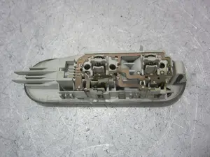 Foto de LUZ INTERIOR RENAULT SCENIC II (JM) referencia 8200073231 foto 2
