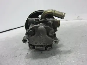 Foto de BOMBA DIRECCION AUDI A3 (8L) referencia 038145255 foto 2