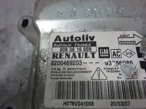 Foto de CENTRALITA AIRBAG RENAULT TRAFIC III FURGÓN 1.6 dCi Diesel Energy (120 CV / 88 KW) referencia 8200469203 foto 2