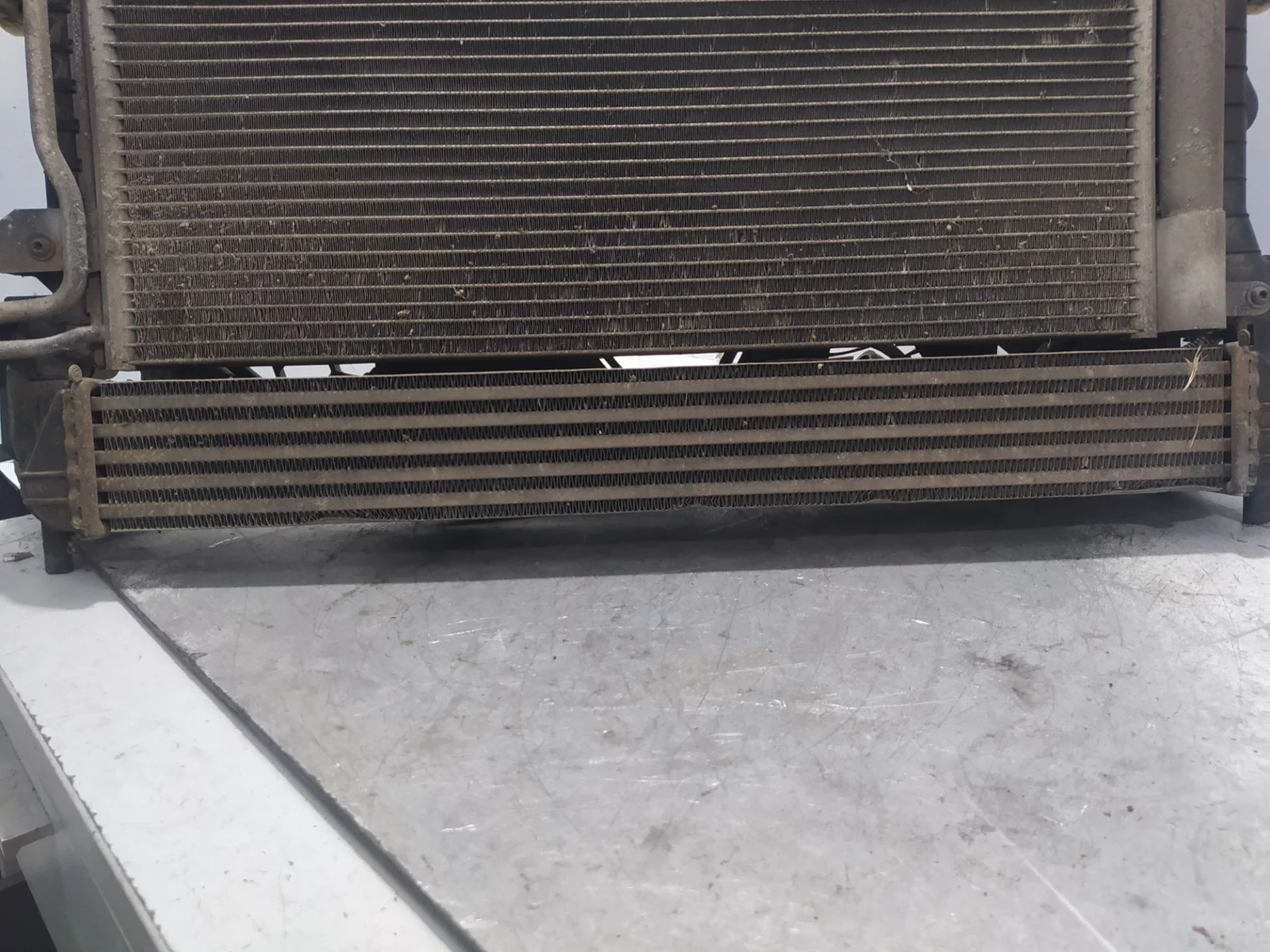 Foto de INTERCOOLER SEAT IBIZA BERLINA (6J5) 1.4 TDI (80 CV / 59 KW)