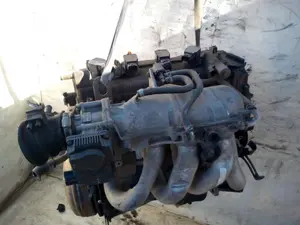 Foto de MOTOR COMPLETO NISSAN ALMERA (N16/E) 1.8 16V CAT (116 CV / 85 KW) referencia QG18 foto 8