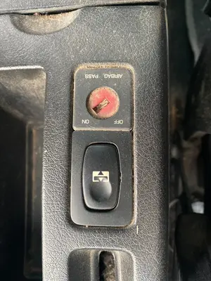 Foto de TECHO ELECTRICO PEUGEOT 307 BREAK / SW (S1)(04.2002) 2.0 16V HDi FAP CAT (RHR / DW10BTED4) (136 CV / 100 KW) referencia 8401T8 foto 2