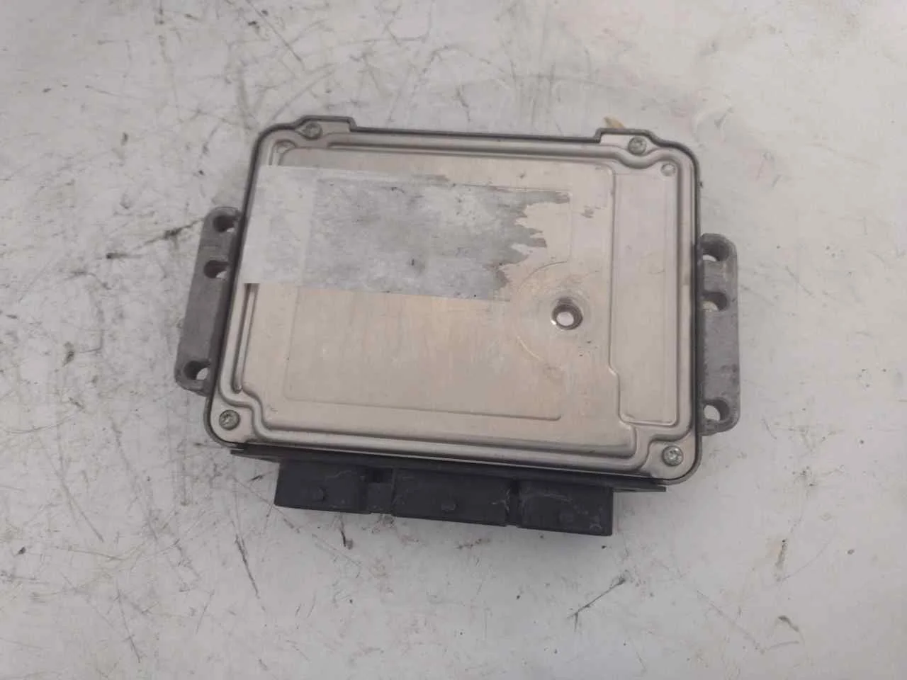 Foto de CENTRALITA MOTOR UCE RENAULT LAGUNA II (BG0) 1.9 dCi Diesel (120 CV / 88 KW) referencia 0281011723