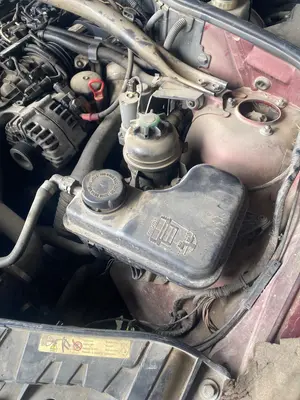 Foto de DEPOSITO EXPANSION BMW SERIE X3 (E83) 2.0 Turbodiesel CAT (177 CV / 130 KW)