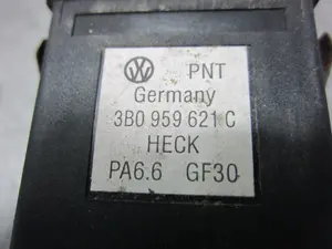 Foto de INTERRUPTOR VOLKSWAGEN PASSAT BERLINA (3B2) 1.9 TDI (116 CV / 85 KW) referencia 3B0959621C foto 2
