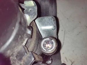 Foto de CINTURON SEGURIDAD DELANTERO DERECHO PEUGEOT 207 CC CABRIO-COUPÉ 1.6 16V (120 CV / 88 KW) referencia 96532257XX foto 3